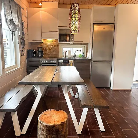 Villa Huvilla - 6+2 Henkiloelle, Himos Areenan Alue, 80m² Jämsä